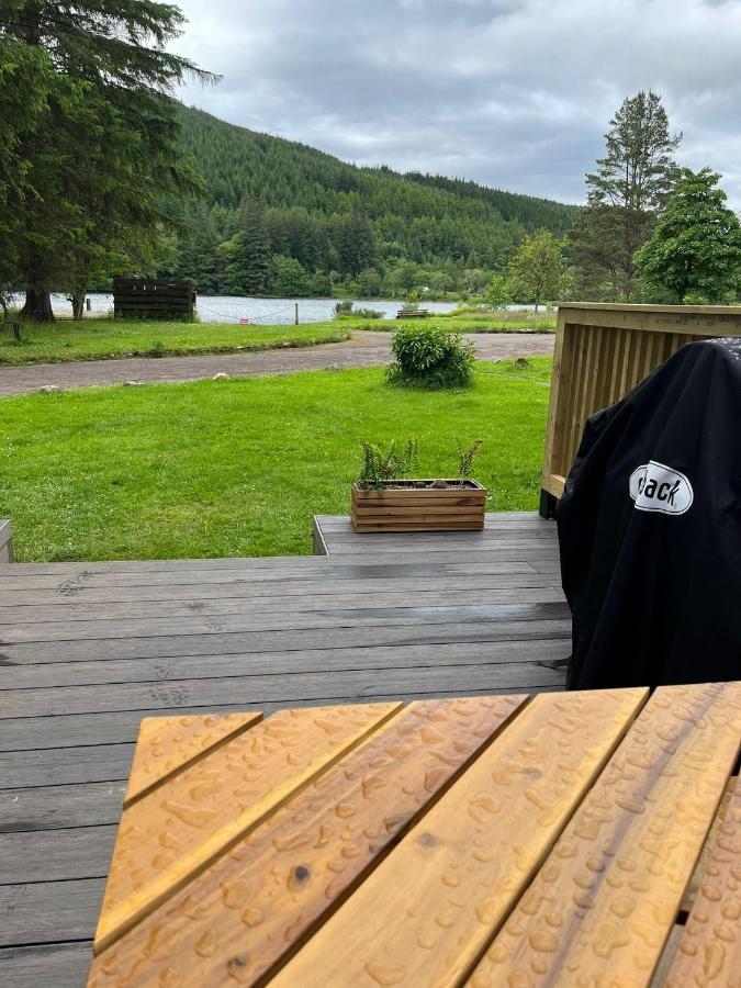 Bonnie Lodge-Lochside Location With Hot Tub Инвергарри Экстерьер фото